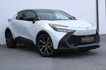 Toyota C-HR 1,8 Hybrid E-CVT Active Drive in Platinum Pearlwhite