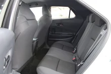 Toyota C-HR 1,8 Hybrid E-CVT Active Drive in Platinum Pearlwhite