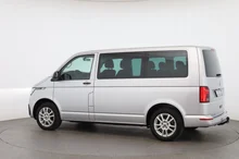 VW Multivan Trendline TDI 4MOTION in reflexsilber metallic