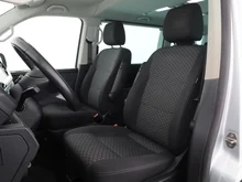 VW Multivan Trendline TDI 4MOTION in reflexsilber metallic