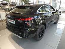 Audi Q3 Sportback TFSI 110 kW  intense in Mythosschwarz Metallic