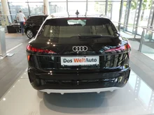 Audi Q3 Sportback TFSI 110 kW  intense in Mythosschwarz Metallic