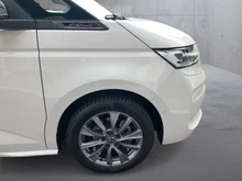 VW California Ocean TDI in Candyweiß / Deepblack Perleffekt