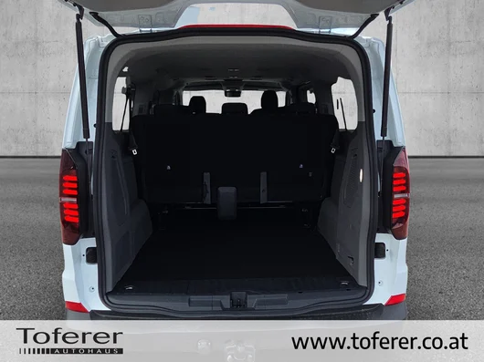 Bild eines VW Kombi Caravelle LR TDI