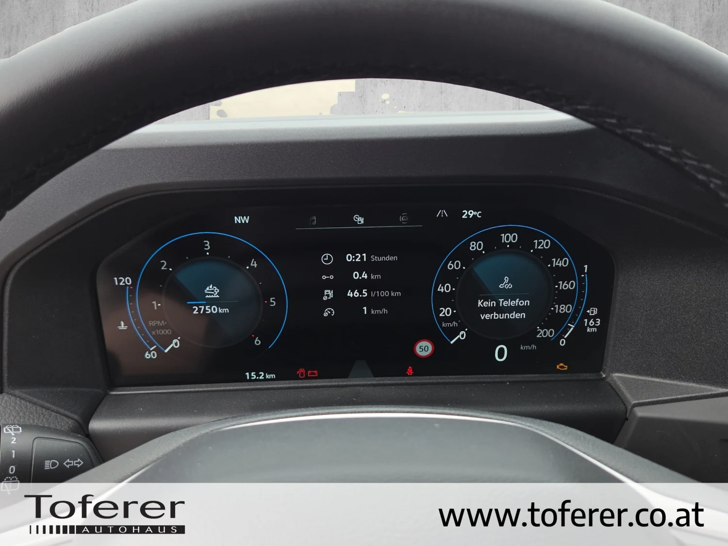 Bild eines VW Kombi Caravelle LR TDI