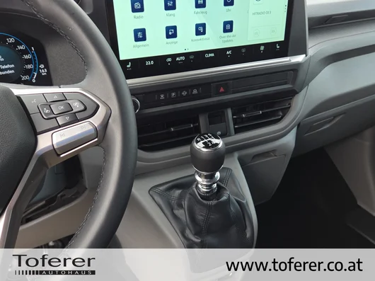 Bild eines VW Kombi Caravelle LR TDI