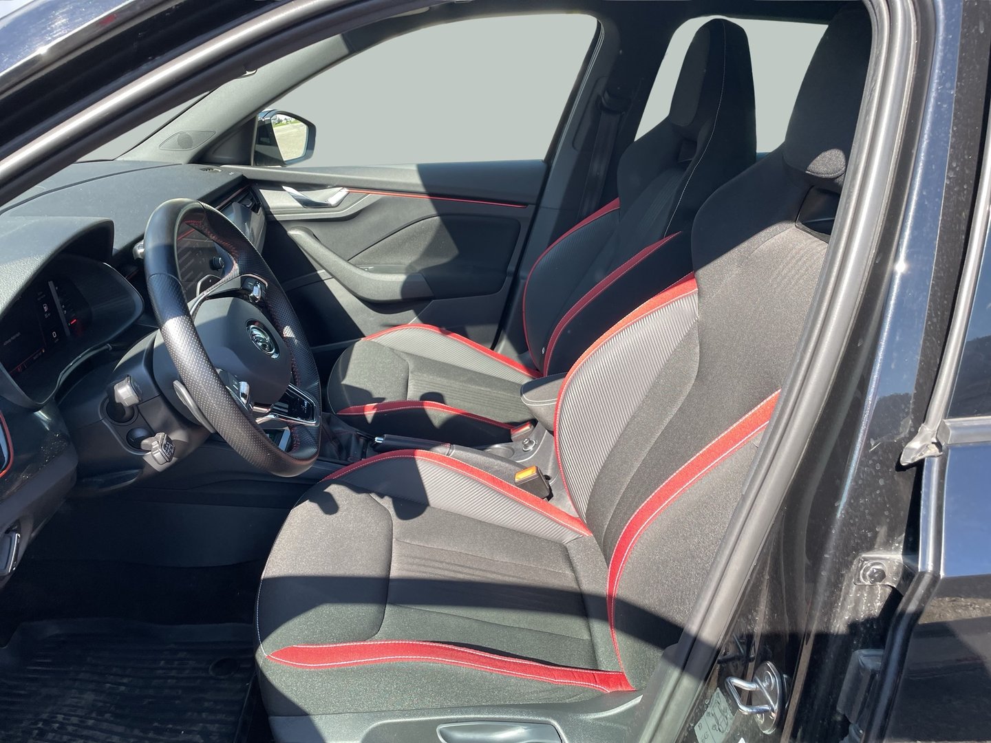 Škoda Kamiq Monte Carlo TSI DSG | Bild 8 von 23