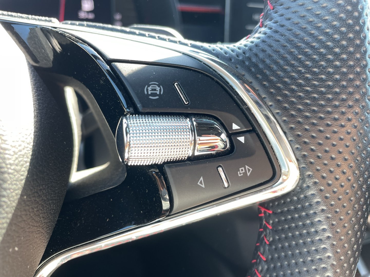 Škoda Kamiq Monte Carlo TSI DSG | Bild 12 von 23