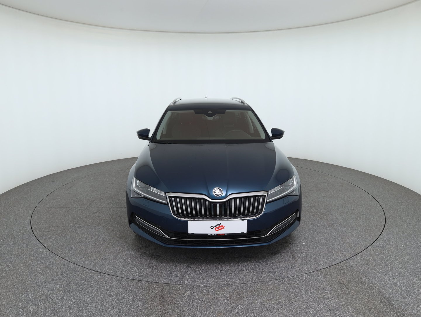 Škoda SUPERB Combi Style TDI DSG | Bild 2 von 37