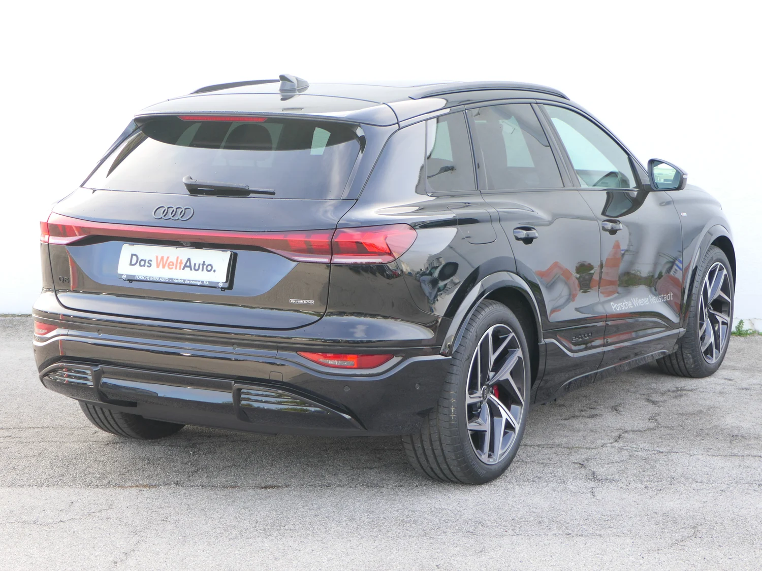 Bild eines Audi Q6 e-tron quattro