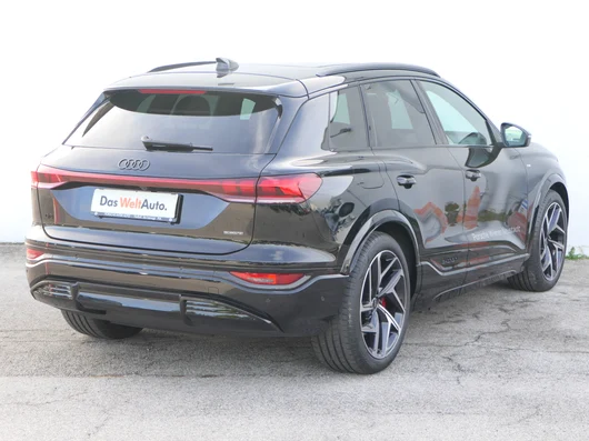 Bild eines Audi Q6 e-tron quattro