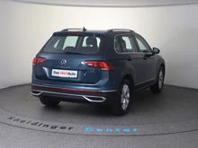 VW Tiguan Elegance TDI DSG in dunkelblau - metallic
