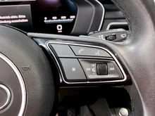 Audi A4 Avant 40 TDI S line in MYTHOSSCHWARZ METALLIC