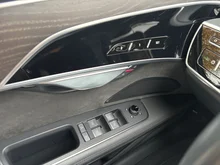 Audi A8 60 TFSI e quattro in mythosschwarz metallic