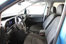 VW Caddy Style Maxi TDI 4MOTION in Costa Azul Metallic