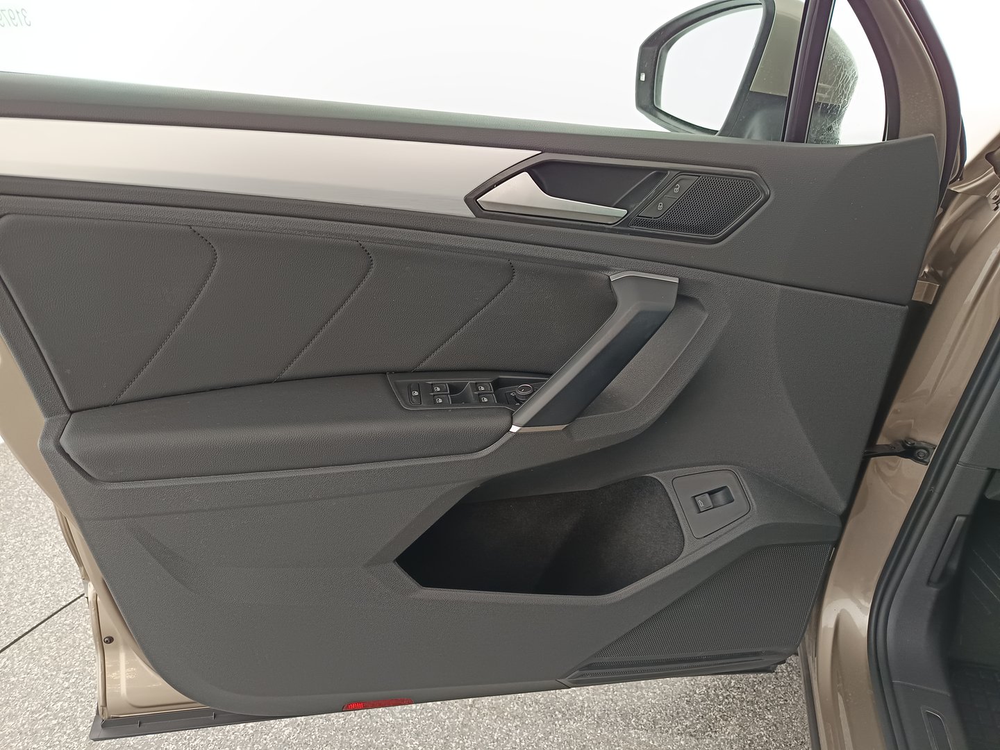 VW Tiguan Comfortline TDI SCR 4MOTION DSG | Bild 10 von 34
