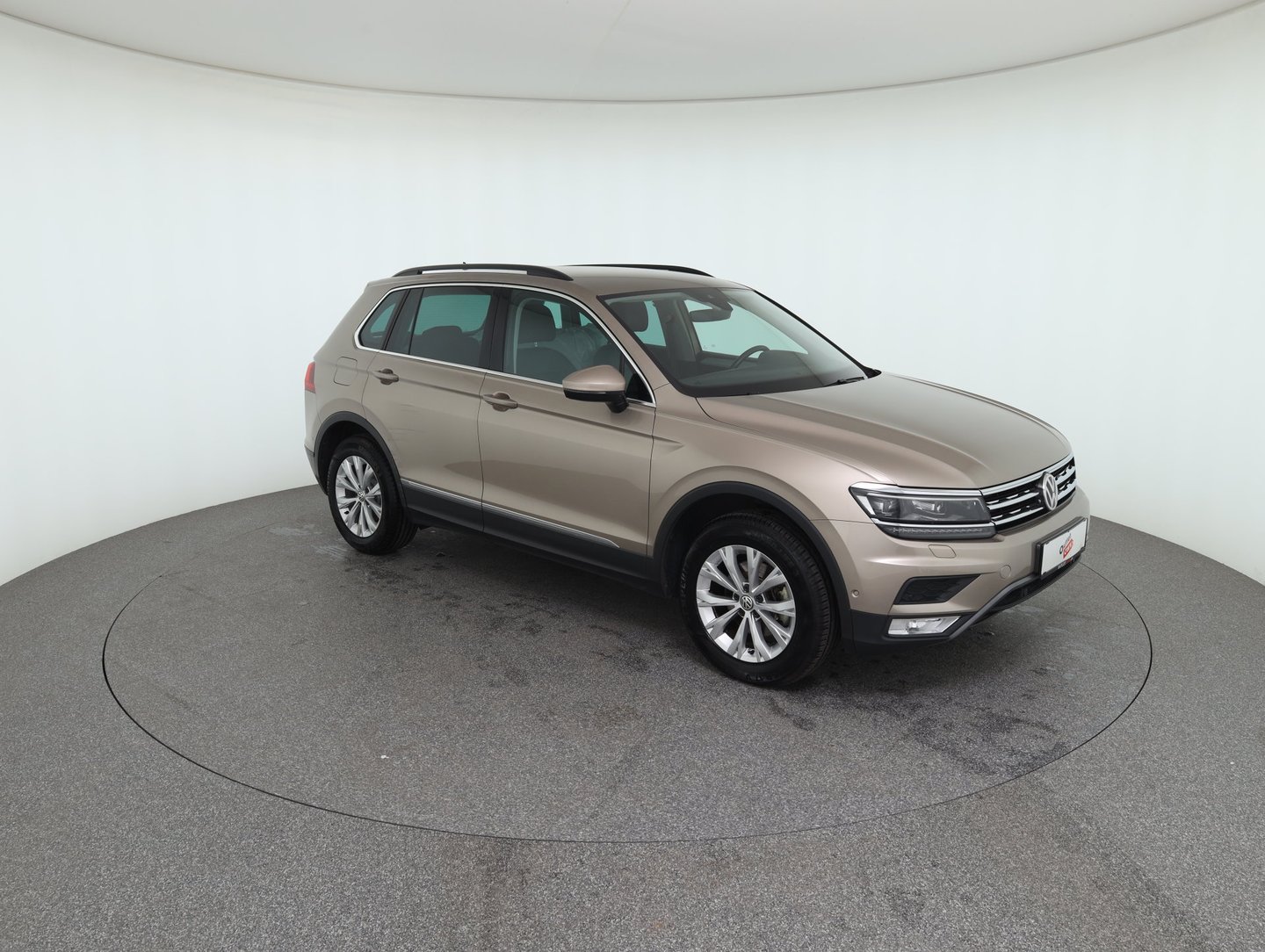 VW Tiguan Comfortline TDI SCR 4MOTION DSG | Bild 3 von 34