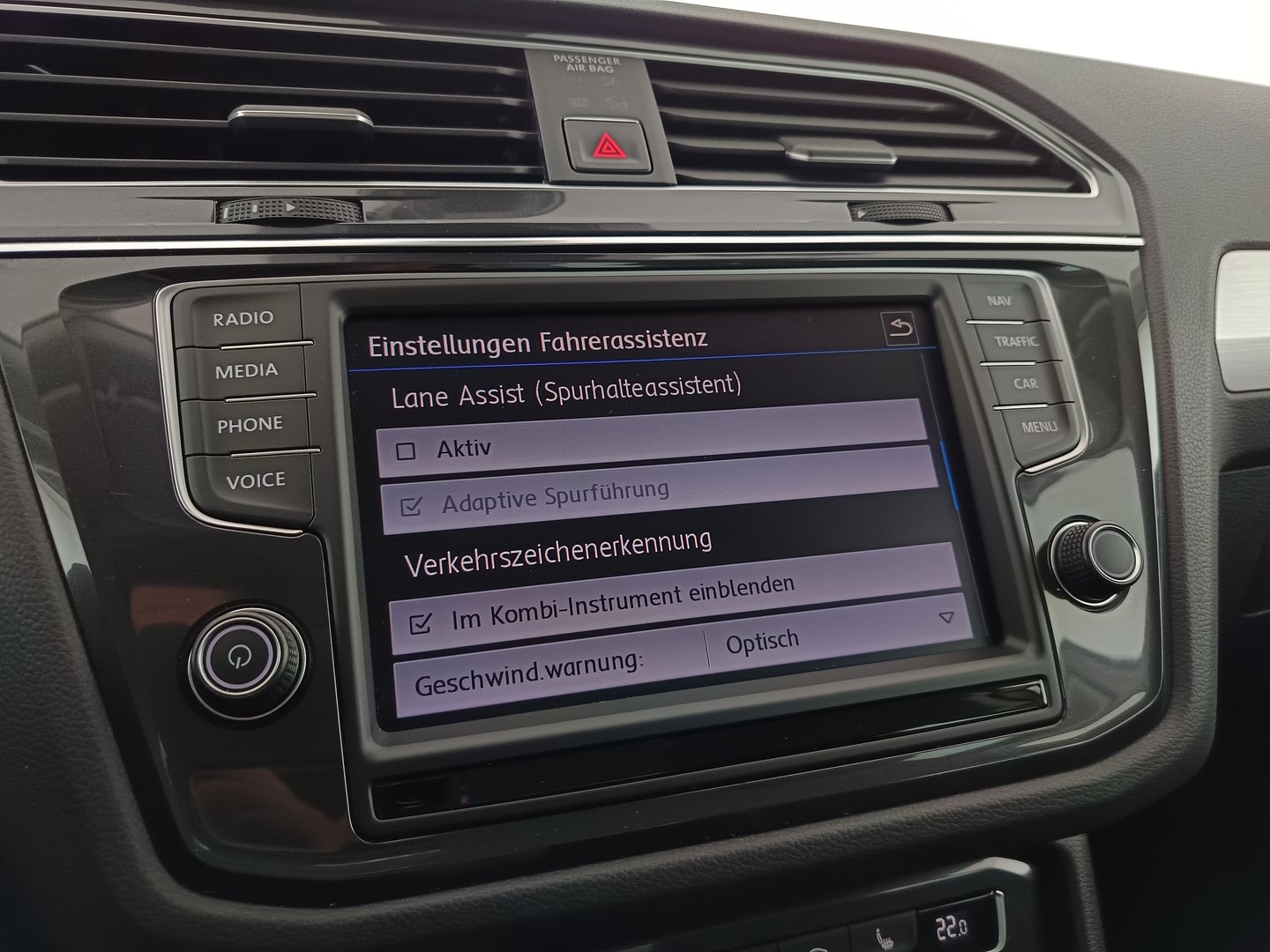 VW Tiguan Comfortline TDI SCR 4MOTION DSG | Bild 21 von 34