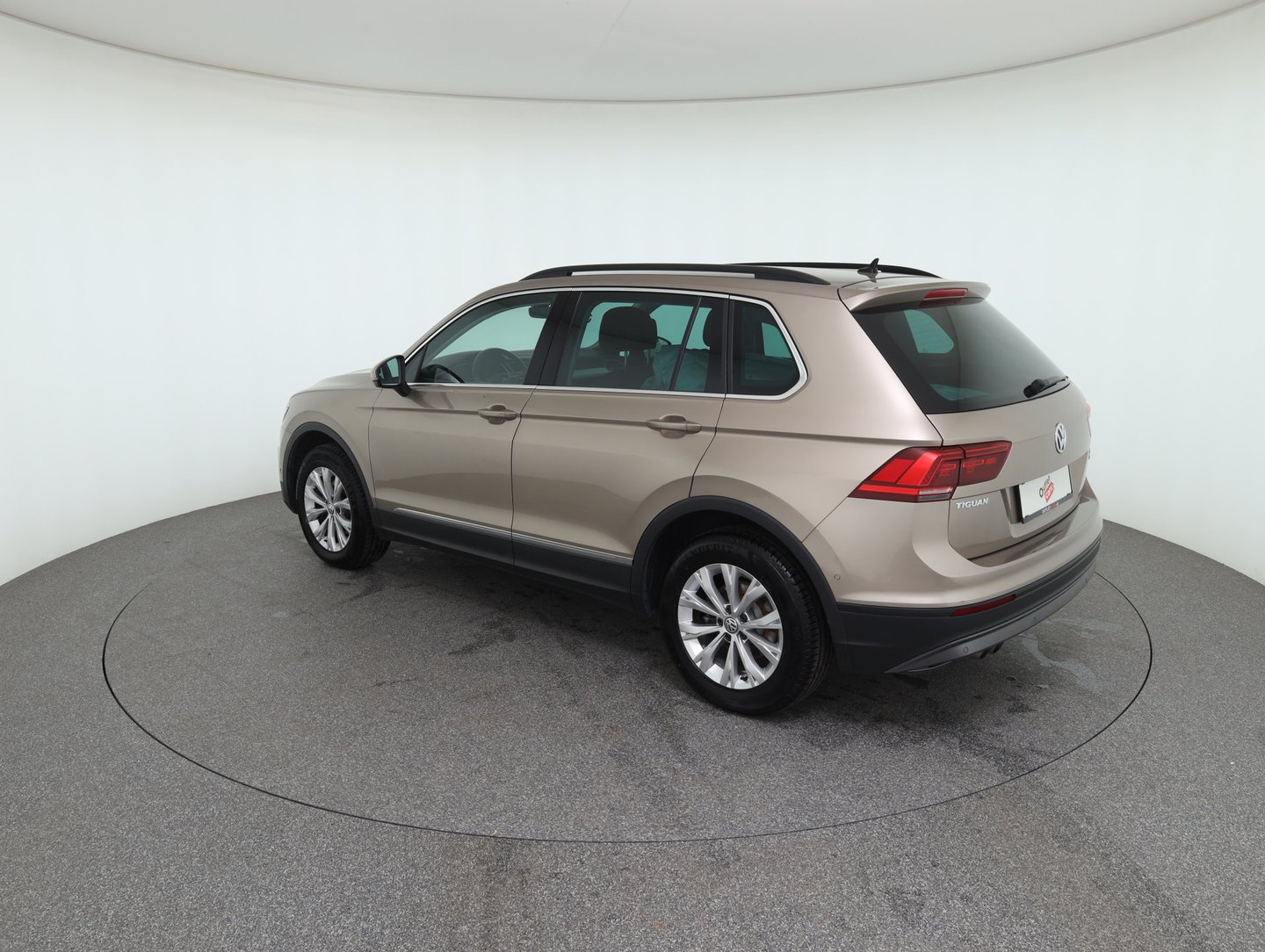 VW Tiguan Comfortline TDI SCR 4MOTION DSG | Bild 7 von 34