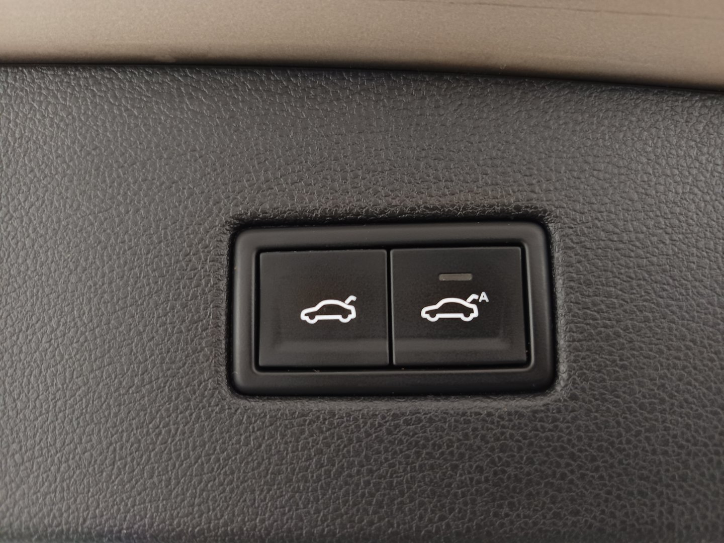 VW Tiguan Comfortline TDI SCR 4MOTION DSG | Bild 31 von 34
