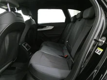 Audi A4 Avant 35 TDI S line in 0E Mythosschwarz Metallic