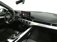 Audi A4 Avant 35 TDI S line in 0E Mythosschwarz Metallic