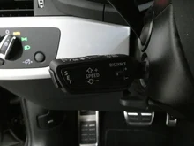 Audi A4 Avant 35 TDI S line in 0E Mythosschwarz Metallic