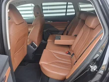 Škoda Enyaq 80 in Black-Magic Perleffekt