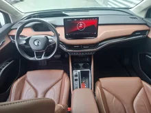 Škoda Enyaq 80 in Black-Magic Perleffekt