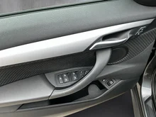 BMW X1 xDrive 25e in mittelgrau - metallic