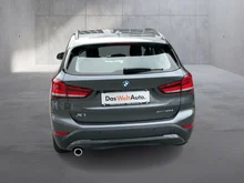 BMW X1 xDrive 25e in mittelgrau - metallic