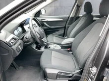 BMW X1 xDrive 25e in mittelgrau - metallic