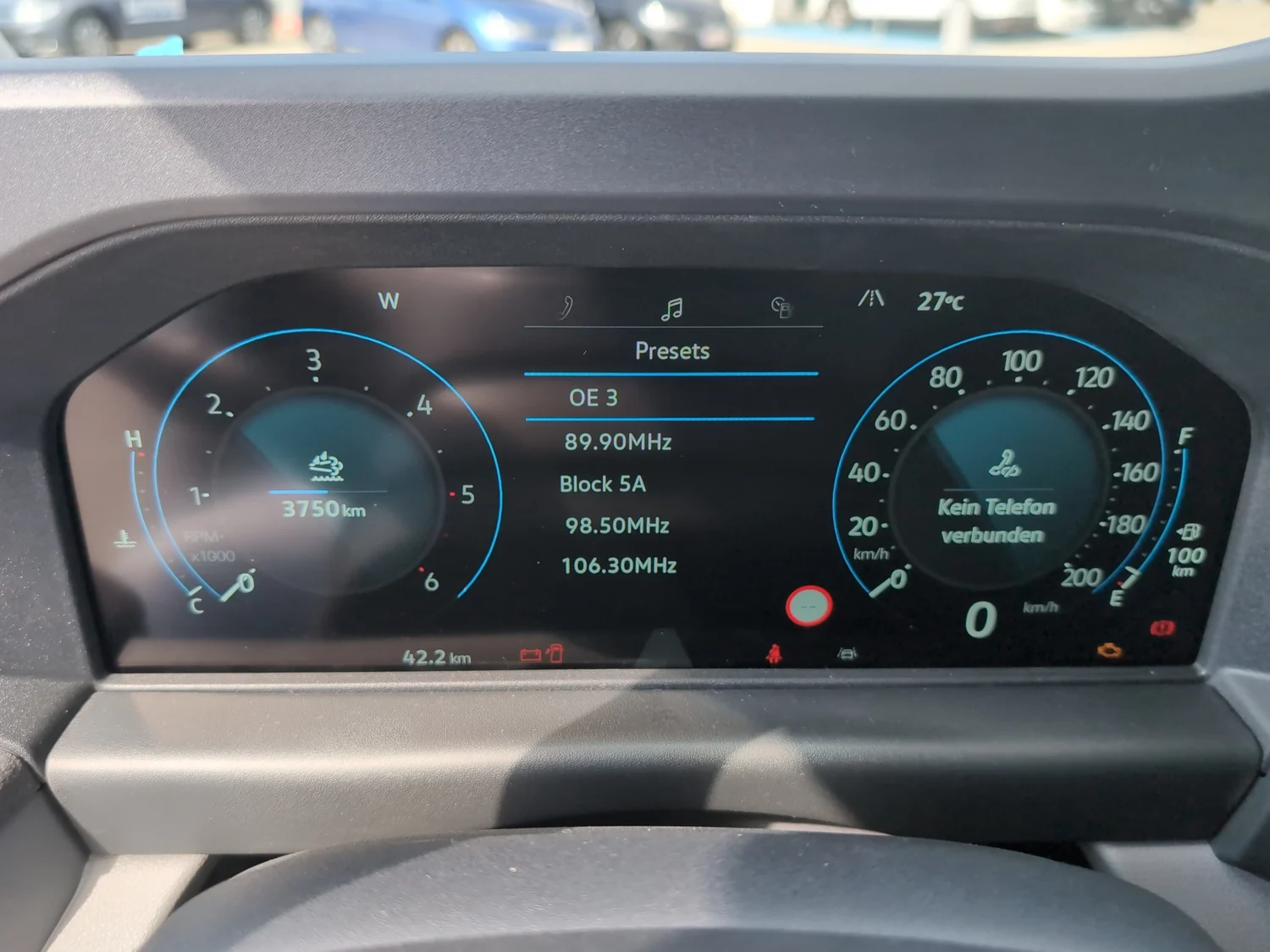 Bild eines Transporter Kombi LR TDI