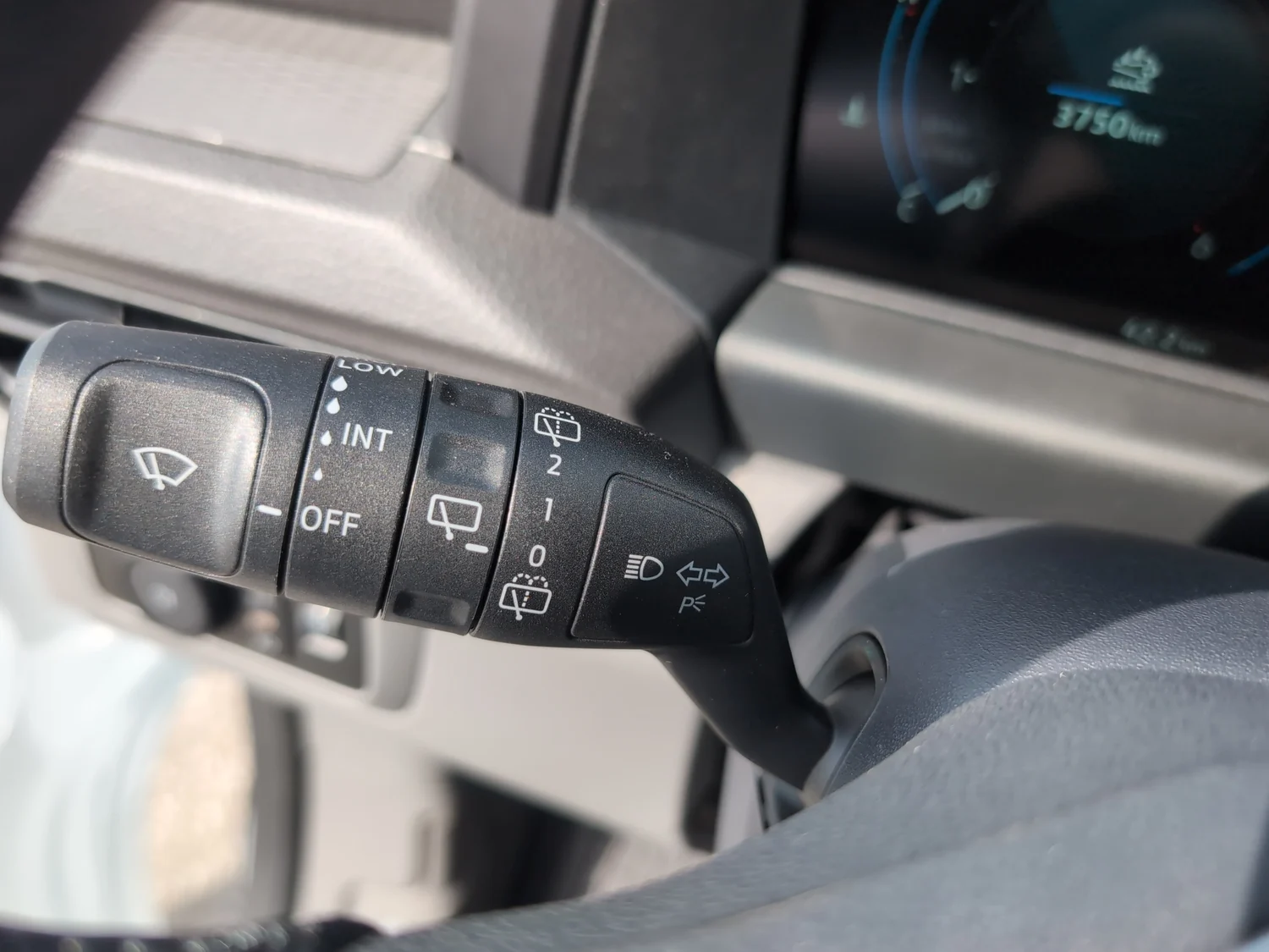 Bild eines Transporter Kombi LR TDI