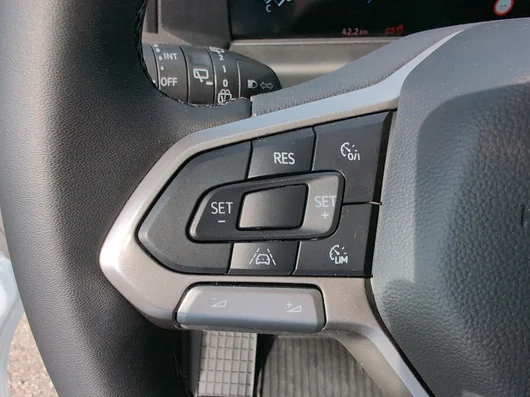 Bild eines Transporter Kombi LR TDI