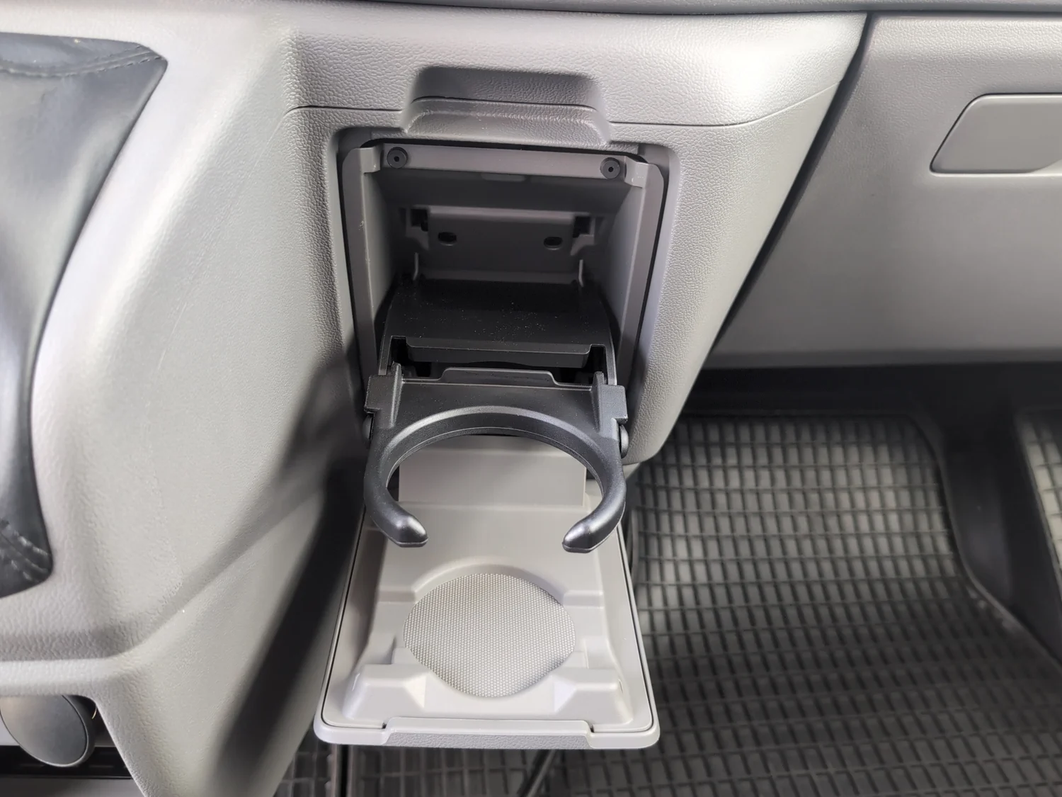 Bild eines Transporter Kombi LR TDI