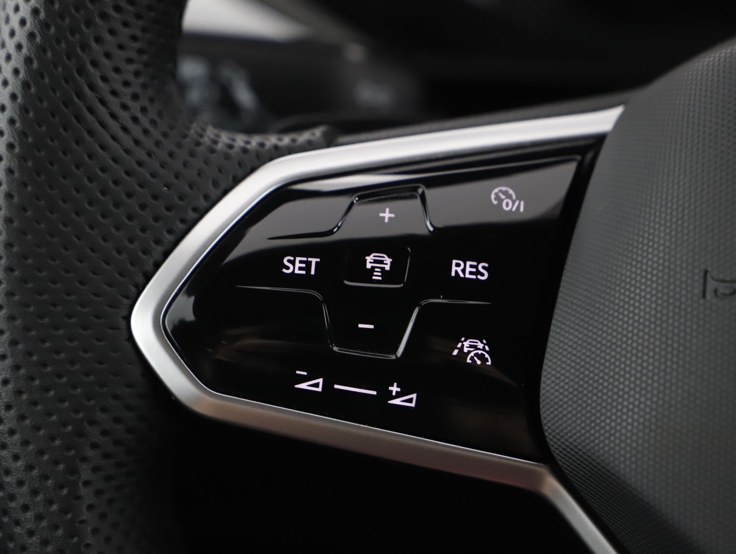 VW Arteon SB R-Line TDI DSG | Bild 16 von 26