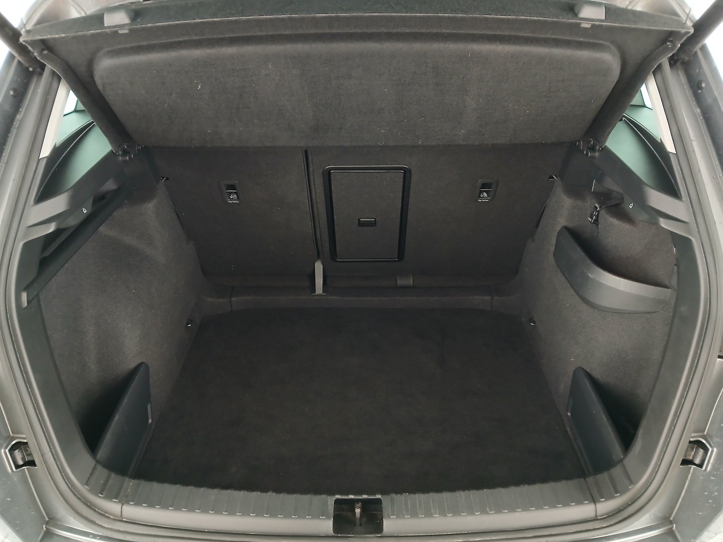 Škoda KAROQ Ambition TDI DSG | Bild 30 von 33