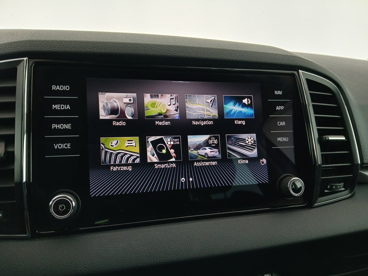 Škoda KAROQ Ambition TDI DSG | Bild 20 von 33