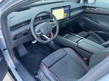 VW ID.7 Tourer GTX 4MOTION 250kW Business in Scale Silver Metallic Dach Schwarz