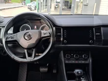 Škoda Kodiaq 7-Sitzer 4x4 Ambition 125 TDI DSG in Velvet-Rot Metallic