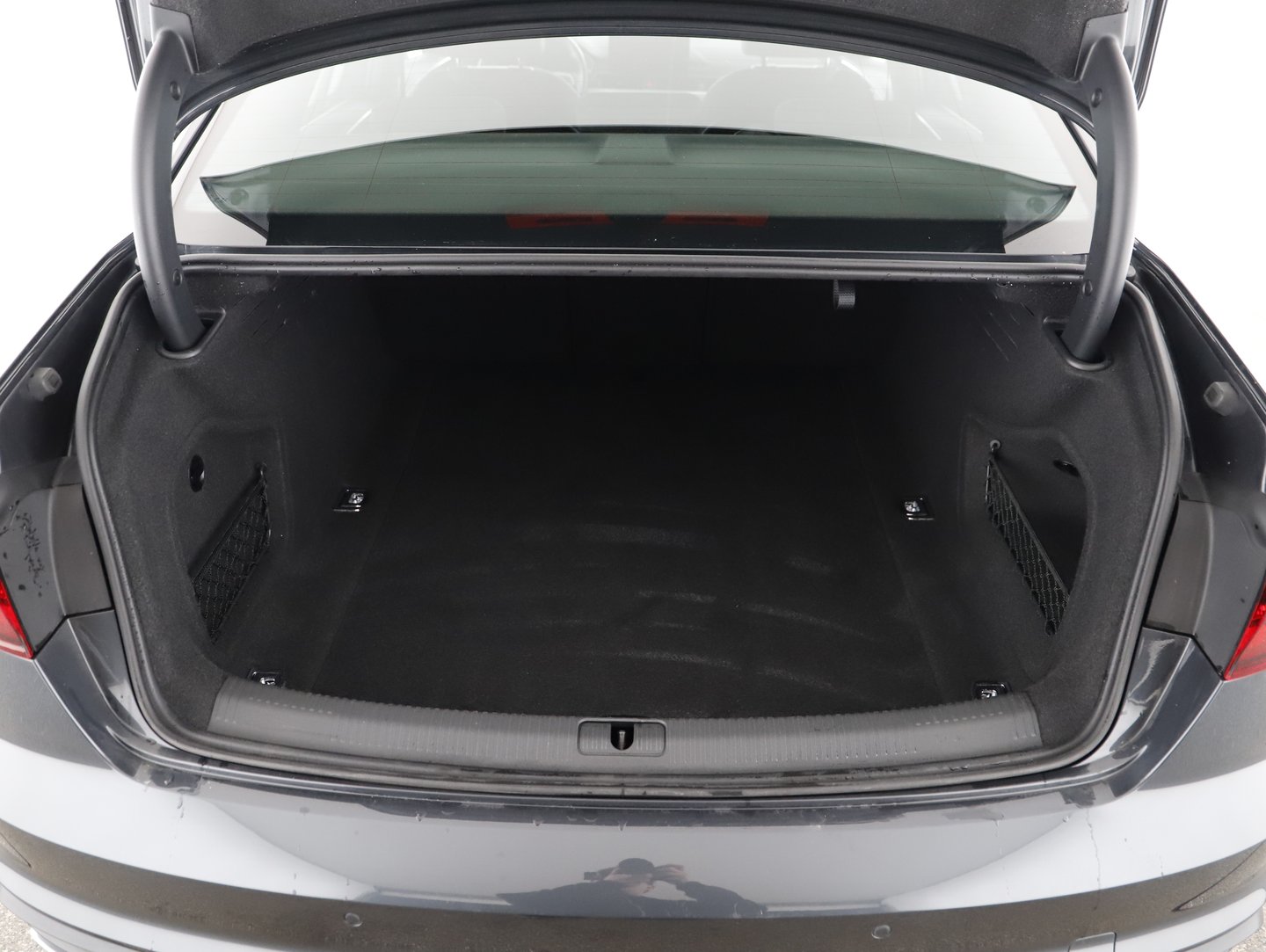 Audi A4 Limousine 40 TDI advanced | Bild 20 von 25