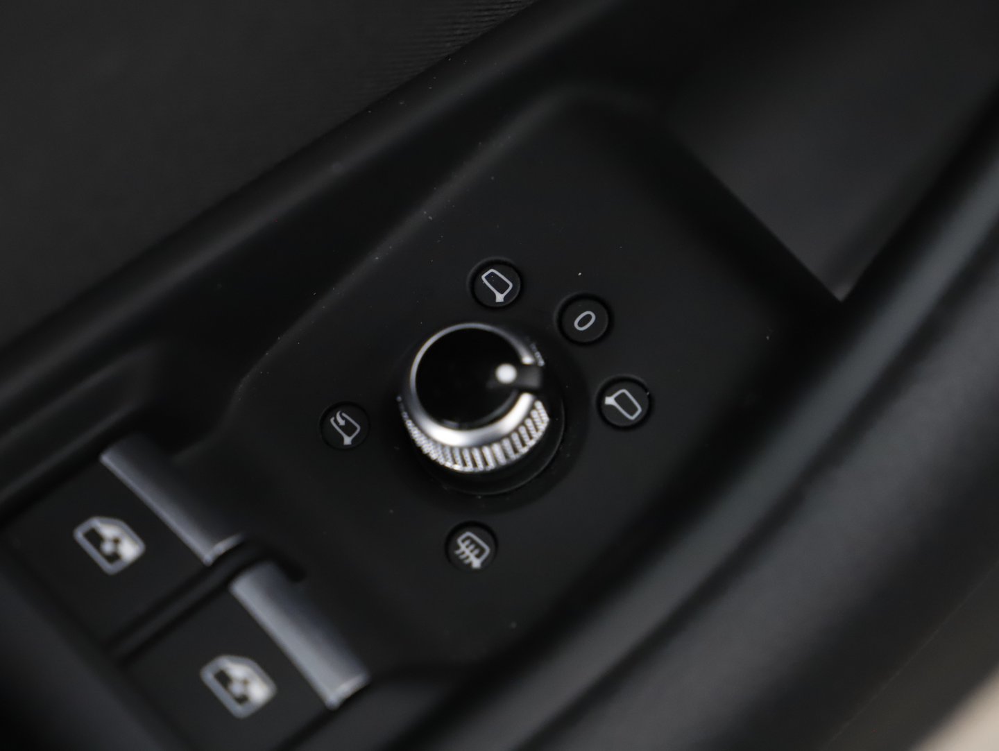 Audi A4 Limousine 40 TDI advanced | Bild 19 von 25