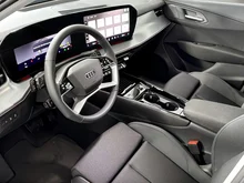 Audi Q3 Sportback TDI 110 kW  intense in Salbeigrün Metallic