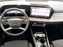 Audi Q3 Sportback TDI 110 kW  intense in Salbeigrün Metallic