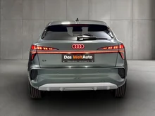 Audi Q3 Sportback TDI 110 kW  intense in Salbeigrün Metallic