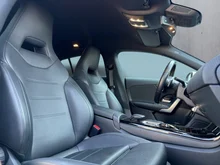 Mercedes CLA 200 d Shooting Brake Aut. in weiss - normal