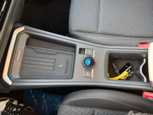 VW T-Roc Life eTSI DSG in Grenadillschwarz Metallic