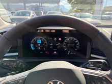VW T-Roc Life eTSI DSG in Grenadillschwarz Metallic
