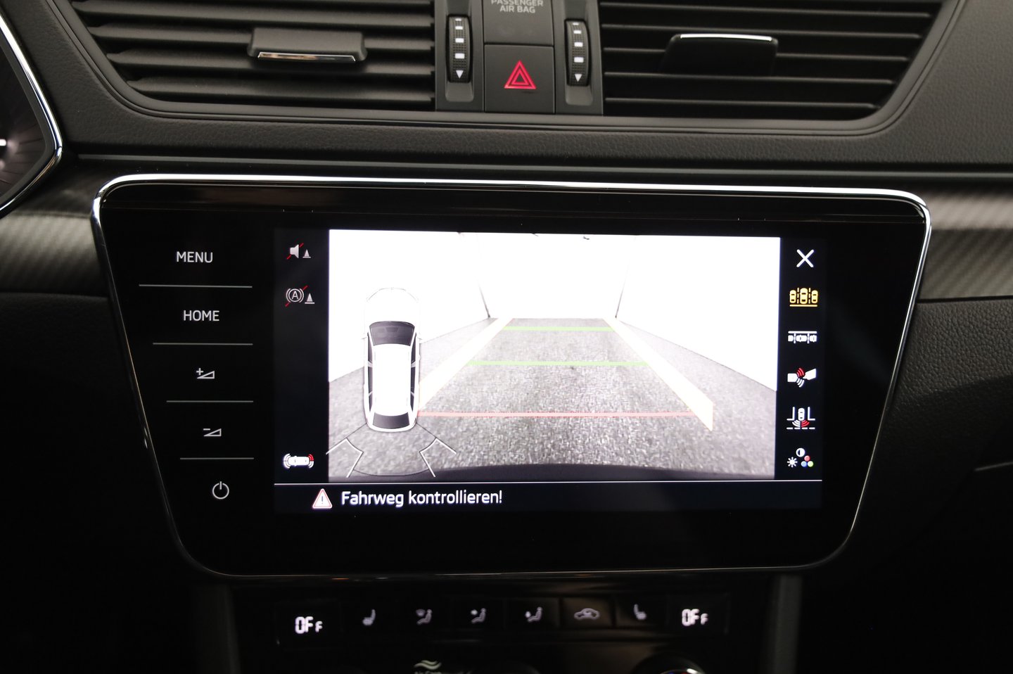Škoda SUPERB Combi iV SPORTLINE DSG | Bild 12 von 26
